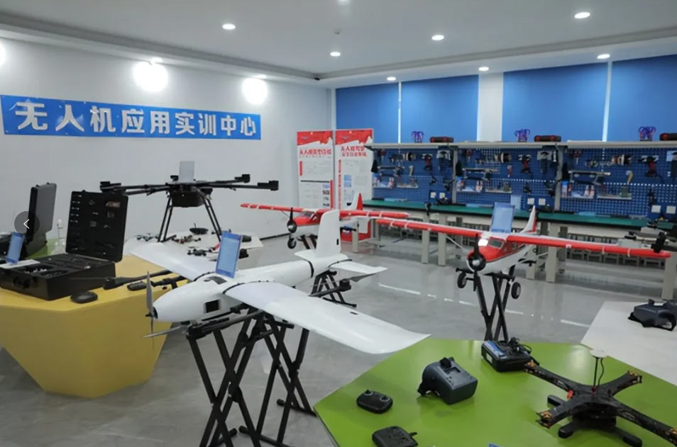 AX@o˙C\IϸCͿս(jng){աУ@l(f)܇